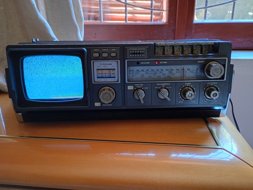 Radio cassette isp kombi - cassette.,